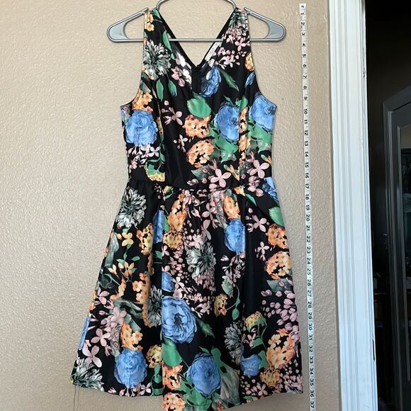 Like new! Floral skater dress - Picture 1 of 1